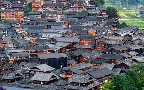 中山6种常见的外墙仿石漆施工工艺！